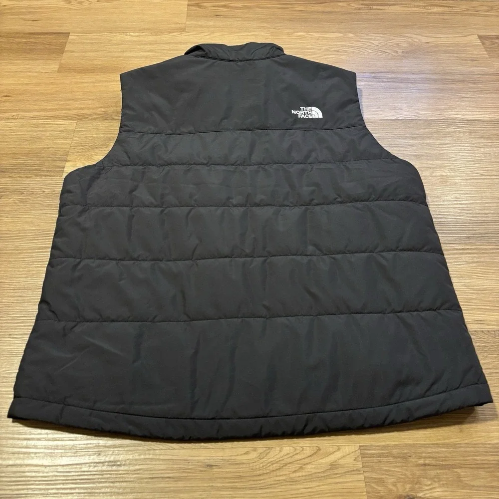 The North Face Puffer Vest Men's Large Black Insulated Embroidered Full‎ Zip EUC